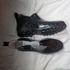 New black women's rainboots